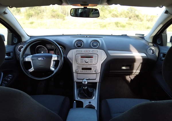 Ford Mondeo cena 10900 przebieg: 411877, rok produkcji 2009 z Michałowo małe 106